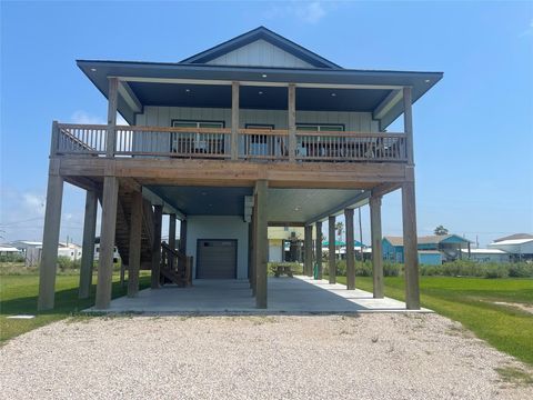 Photo of 1166 N Monkhouse Drive, Crystal Beach, TX 77650 (MLS # 23078759)
