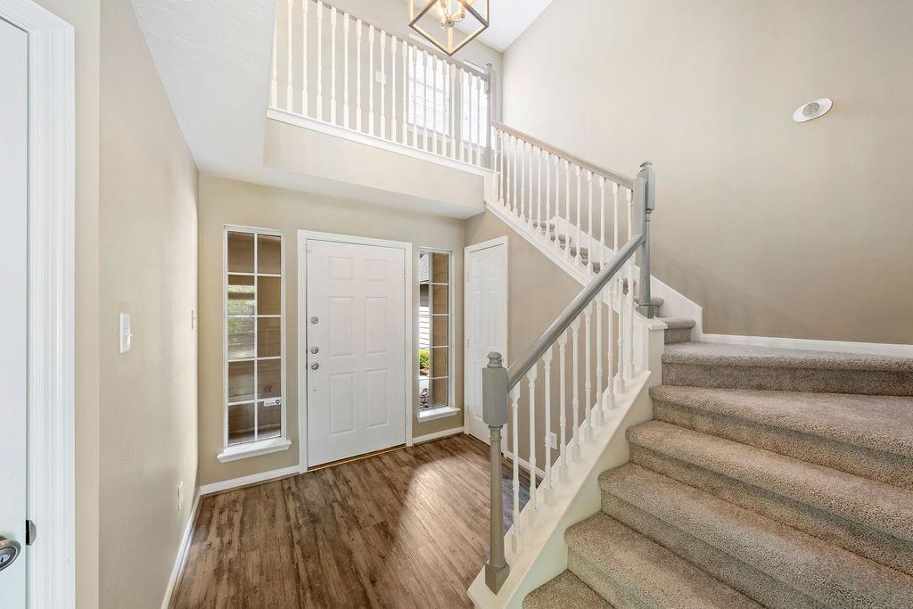 86 N Valley Oaks Circle