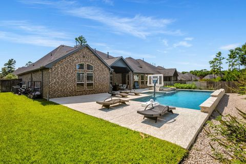 Photo of 2008 Green Terrace Lane, Pinehurst, TX 77362 (MLS # 34504047)