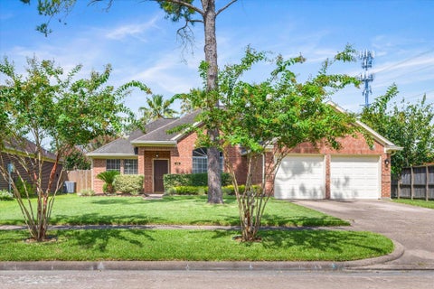 Photo of 115 Chariss Glen Drive, League City, TX 77573 (MLS # 65424079)