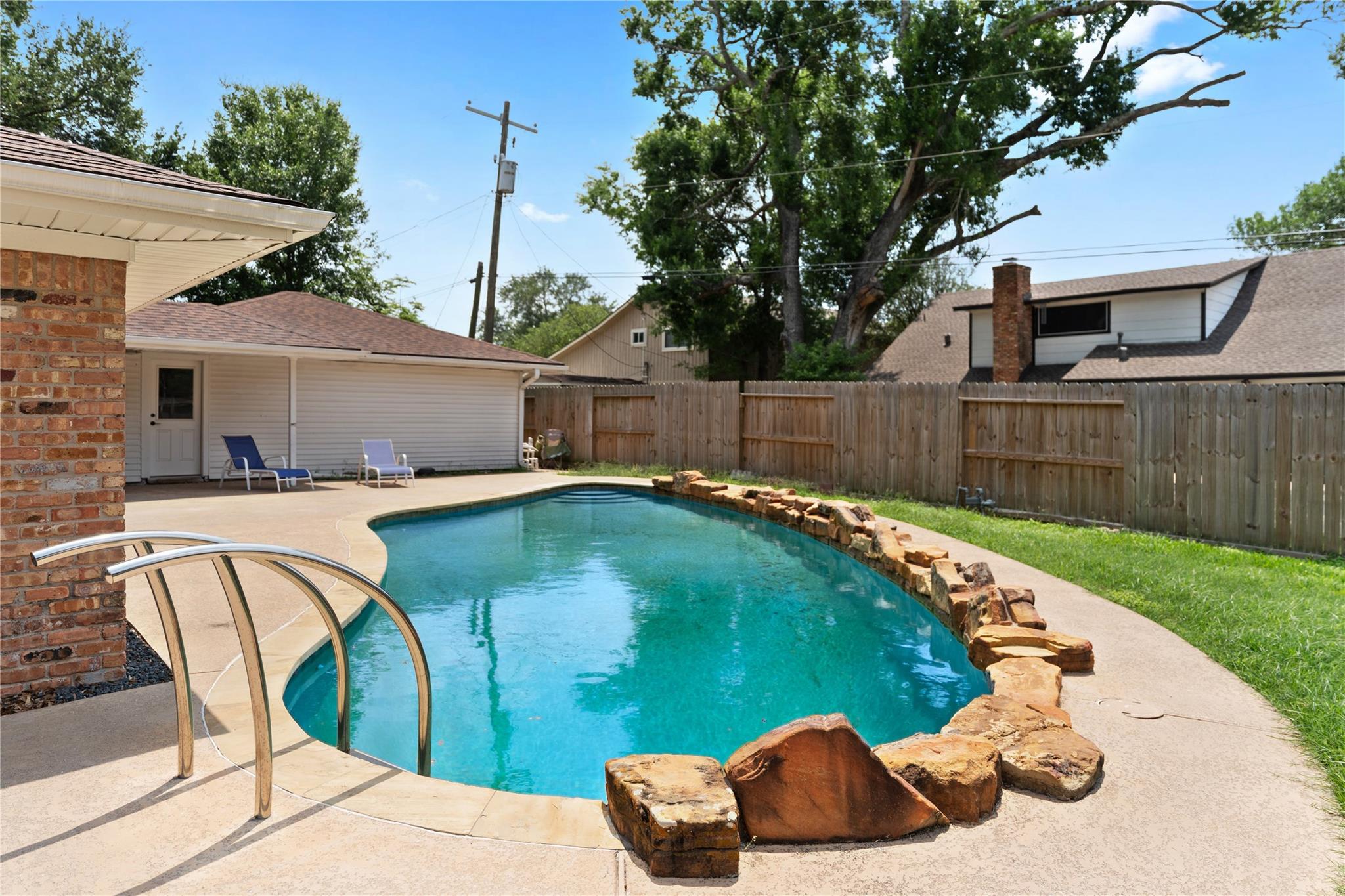 207 Burgundy Lane