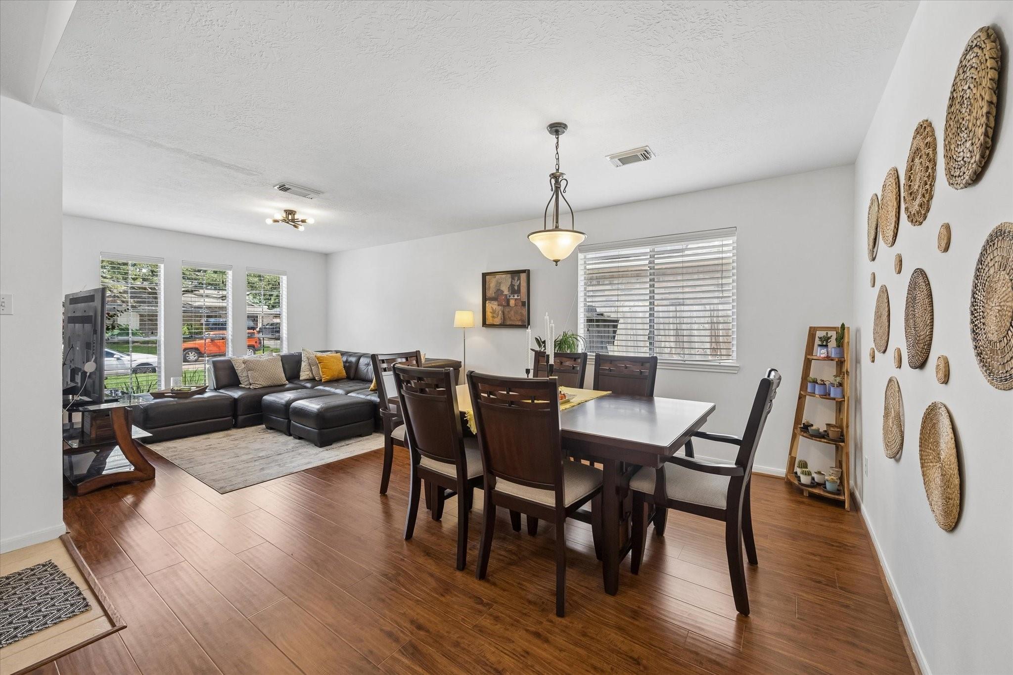 6902 Creek Village Drive