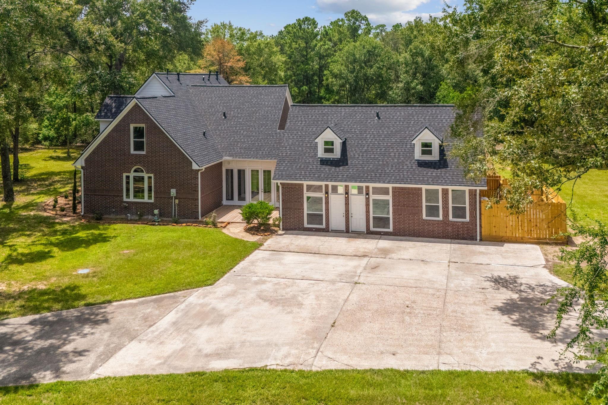 18489 Country Place Drive