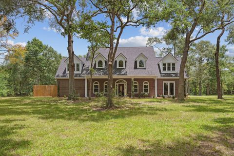 Photo of 18489 Country Place Drive, Conroe, TX 77302 (MLS # 33927861)