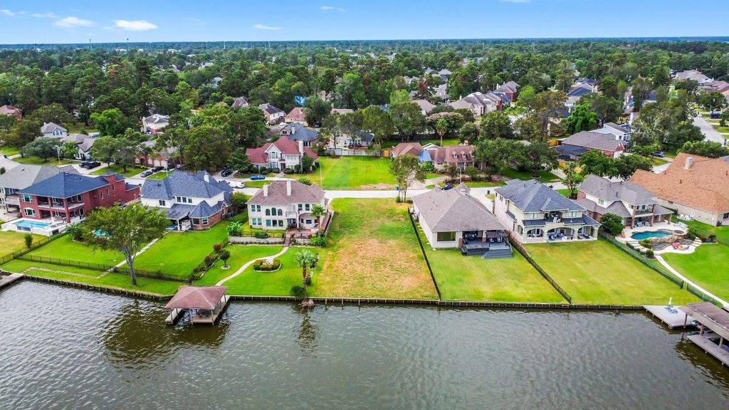 Photo of 8826 Cross Country Drive, Houston, TX 77346 (MLS # 38901529)