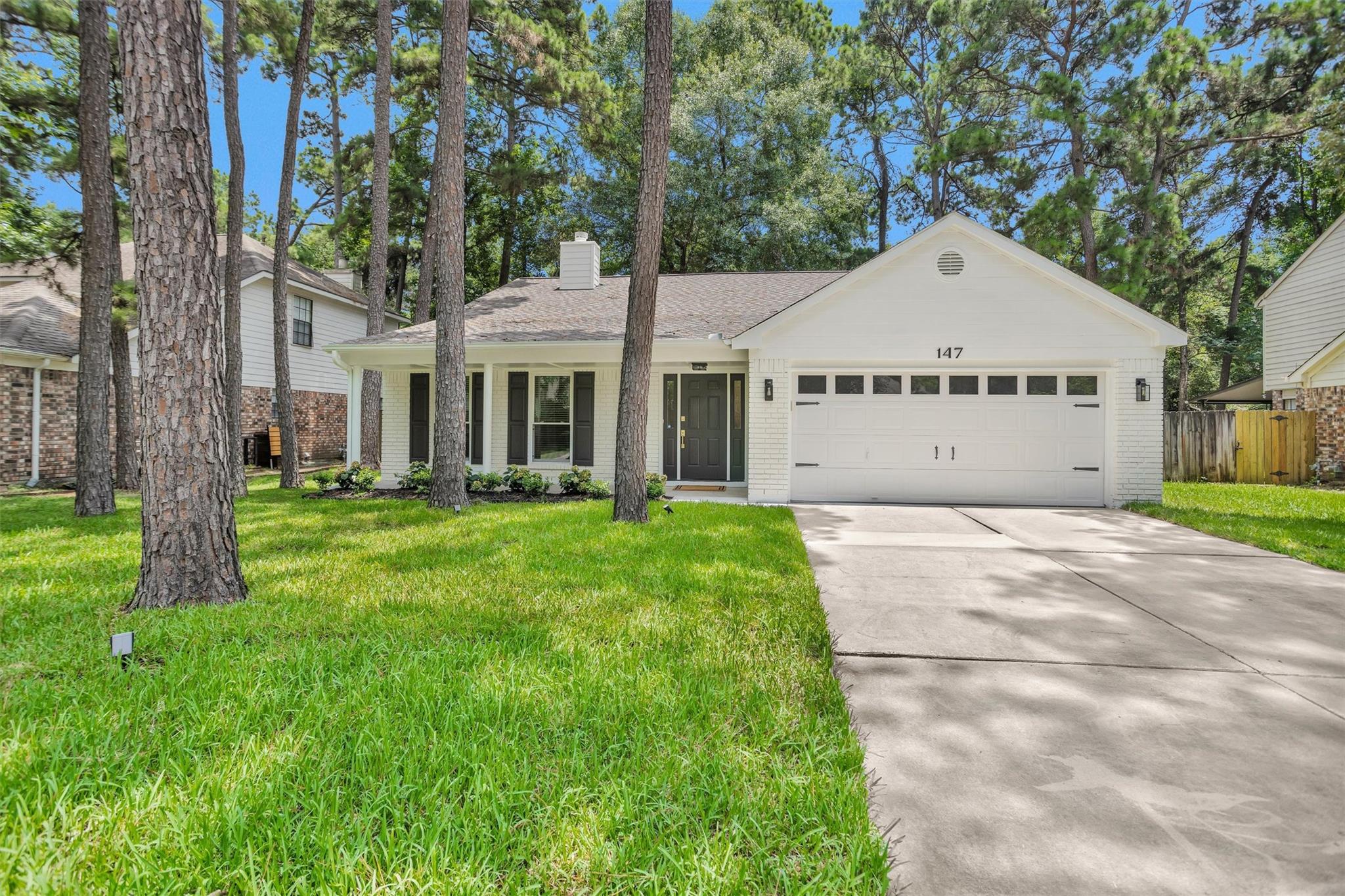 147 E Pathfinders Circle