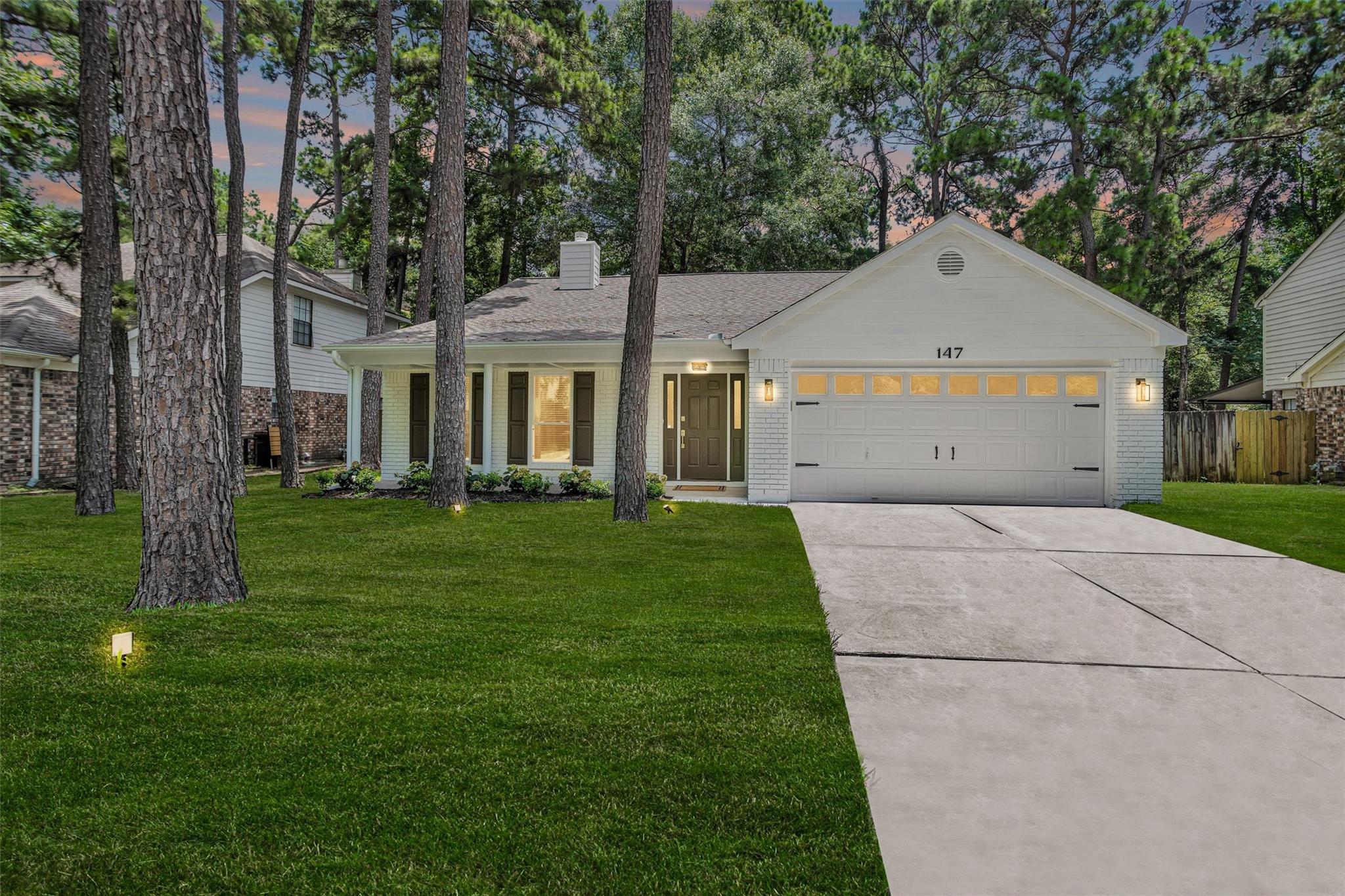 147 E Pathfinders Circle