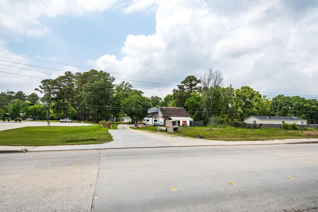 Photo of 24919 Fm 2100 Road, Huffman, TX 77336 (MLS # 67885059)
