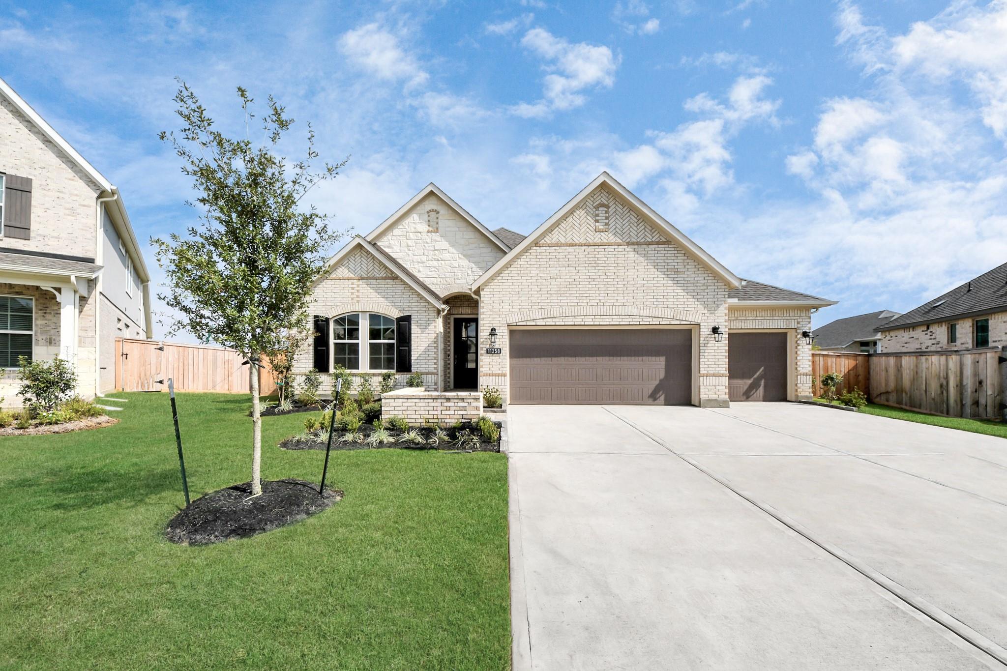 11258 Tropical Forest Way