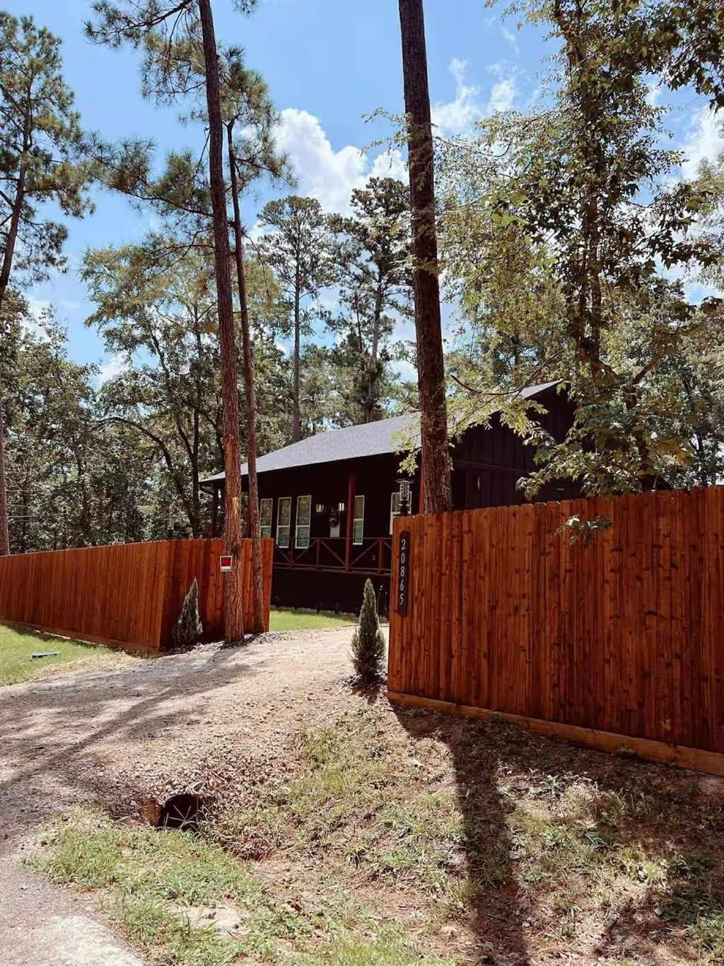 Photo of 20865 Dogwood Lane, Montgomery, TX 77356 (MLS # 98169951)