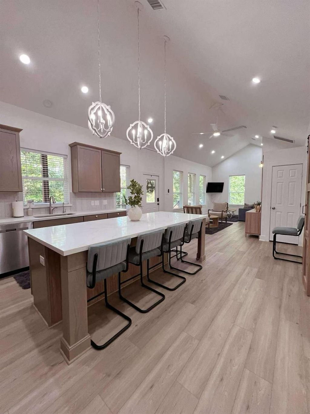 Photo of 20865 Dogwood Lane, Montgomery, TX 77356 (MLS # 98169951)