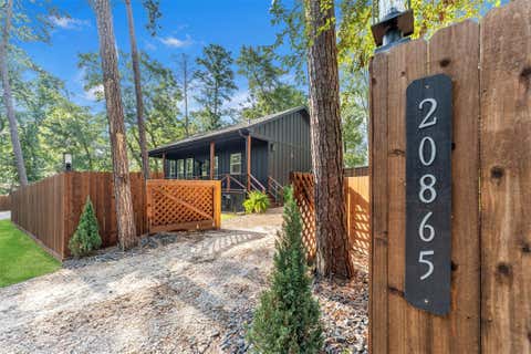 Photo of 20865 Dogwood Lane, Montgomery, TX 77356 (MLS # 98169951)