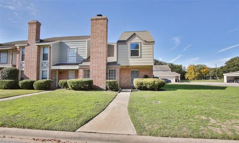 Photo of 1547 Airline Drive, Katy, TX 77493 (MLS # 25403821)