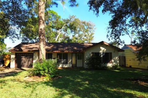 Photo of 58 Caladium Court, Lake Jackson, TX 77566 (MLS # 48261768)