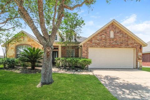 Photo of 5705 Emerald Brook Lane, League City, TX 77573 (MLS # 89085710)