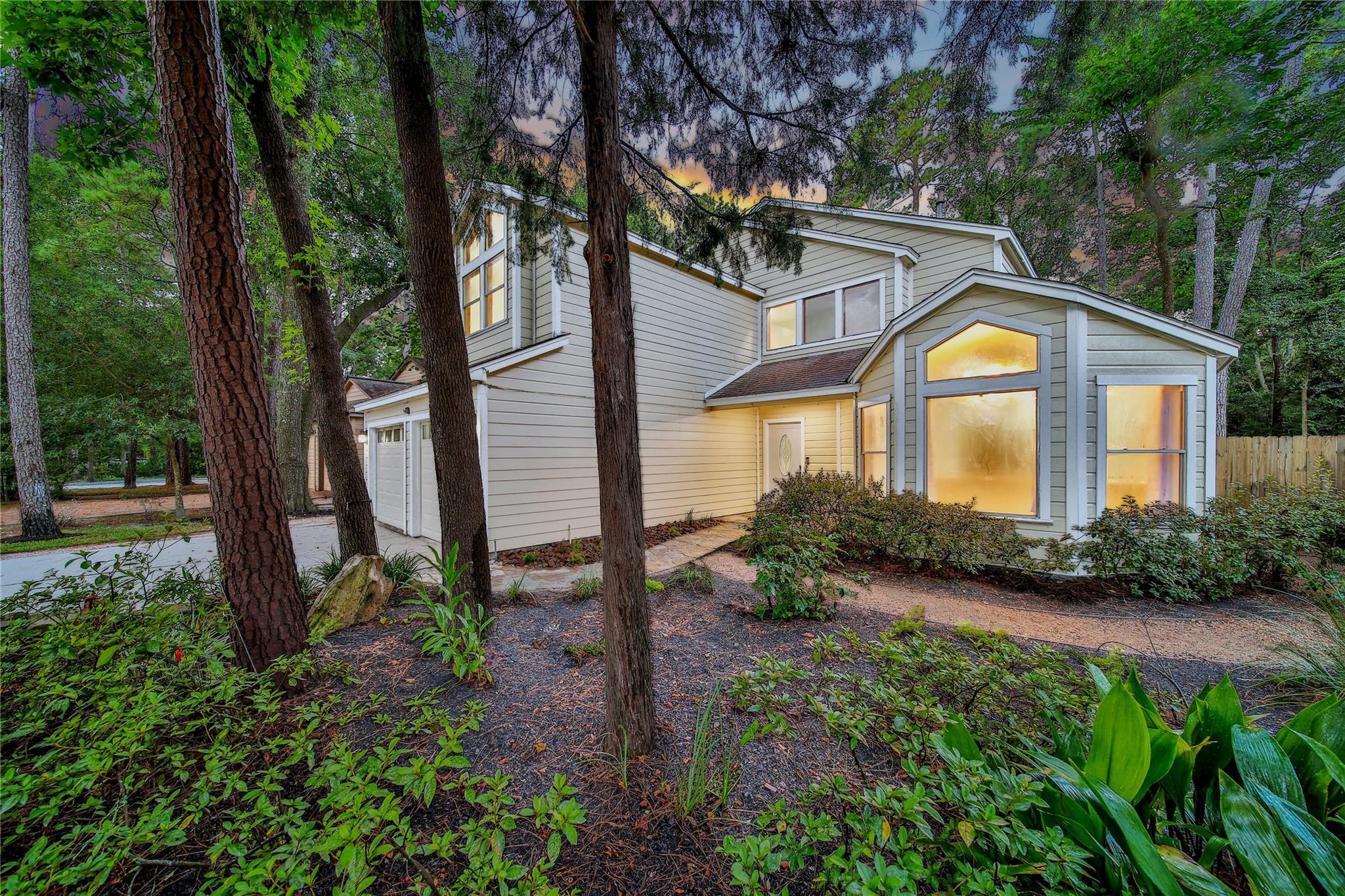 35 Shallow Pond Place