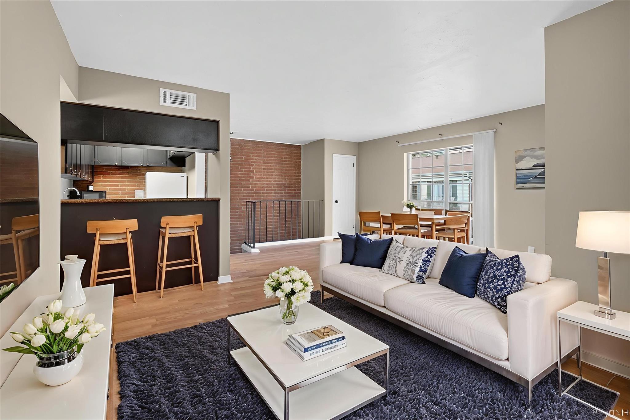 3400 Timmons Lane 10