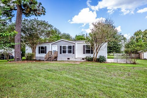 Photo of 6 Cogans Grove, Huntsville, TX 77320 (MLS # 18606298)