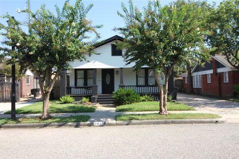 Photo of 1031 Fugate Street, Houston, TX 77009 (MLS # 56797346)