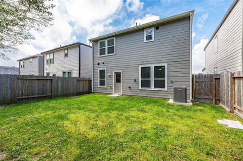 Tiny photo for 10243 Gates Mill Road, Houston, TX 77034 (MLS # 75004648)