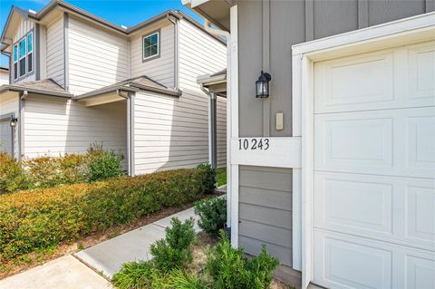 Tiny photo for 10243 Gates Mill Road, Houston, TX 77034 (MLS # 75004648)