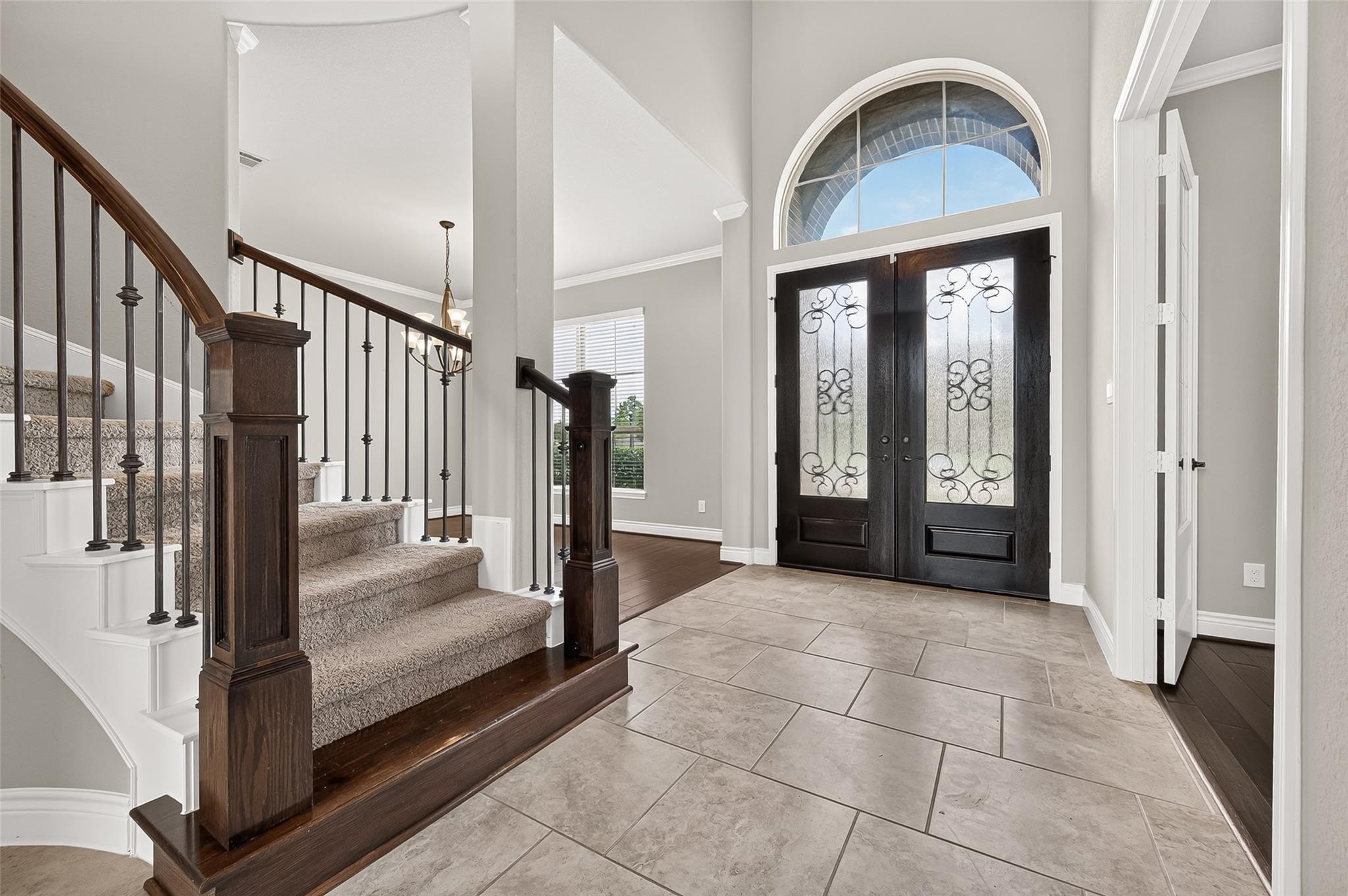 10210 Olivia View Ln