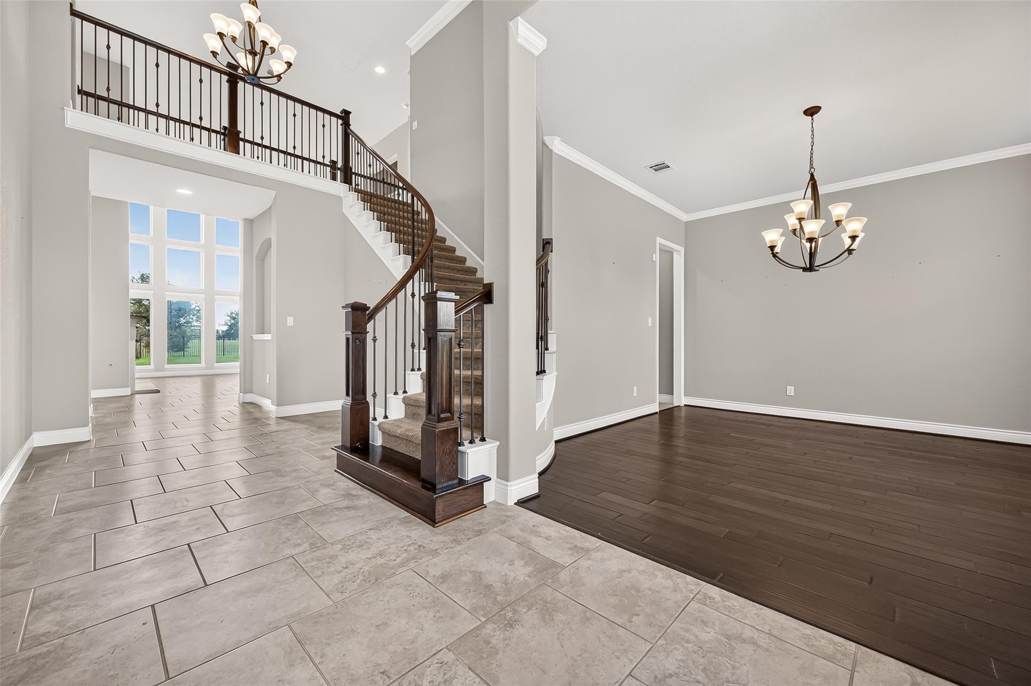 10210 Olivia View Ln