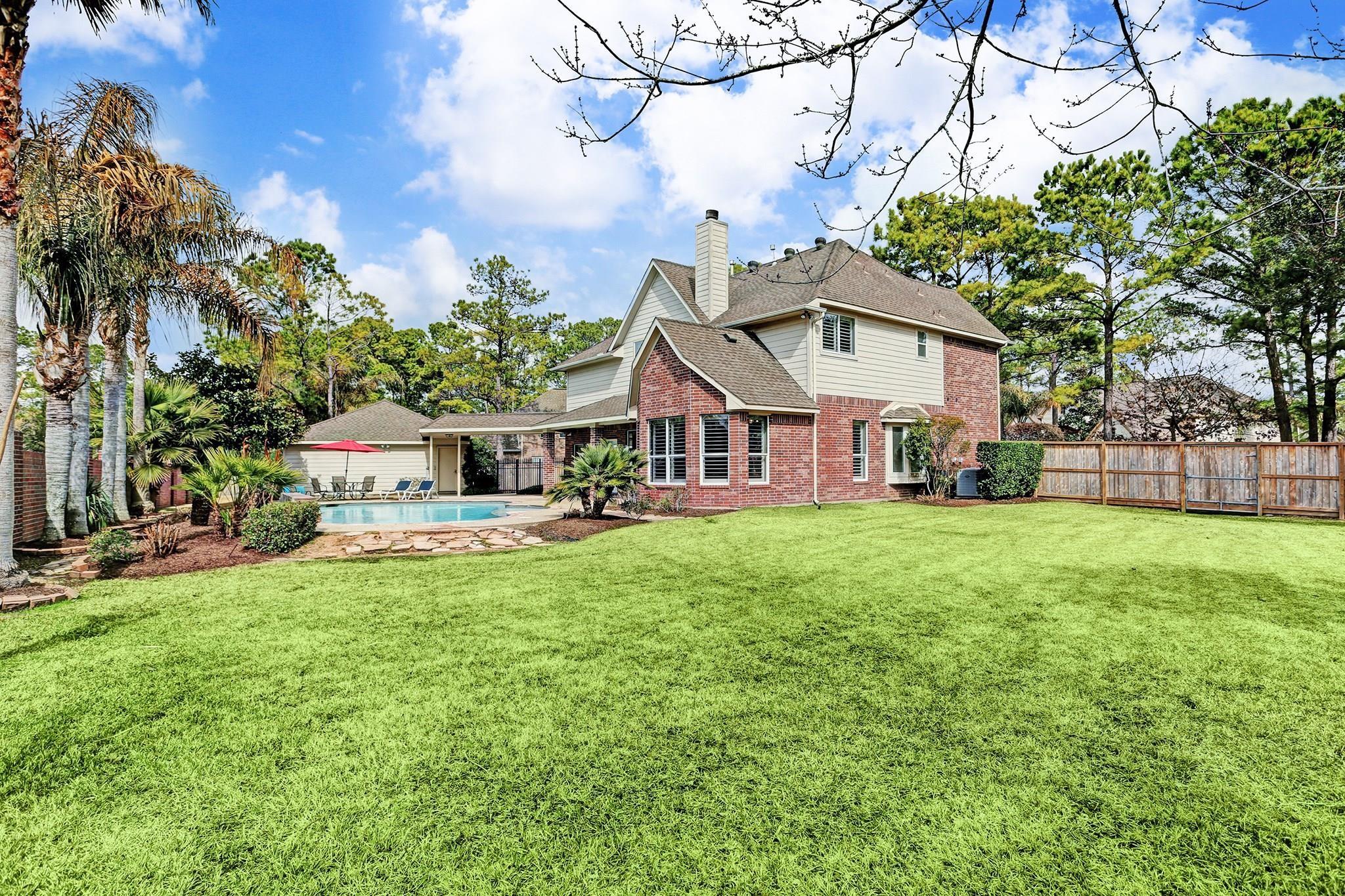 402 Trail View Way