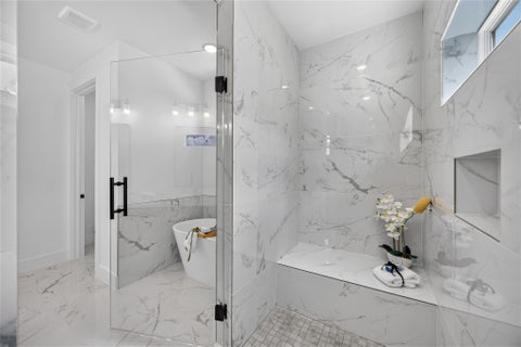 Photo of 316 Walthall #D, Houston, TX 77022 (MLS # 19974637)