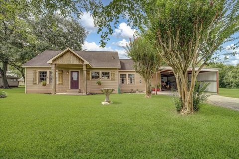 Photo of 922 Runneburg Road, Crosby, TX 77532 (MLS # 62470165)
