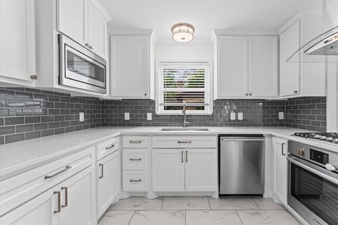 Tiny photo for 10146 Hanka Drive, Houston, TX 77043 (MLS # 25402683)