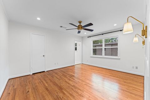 Tiny photo for 10146 Hanka Drive, Houston, TX 77043 (MLS # 25402683)