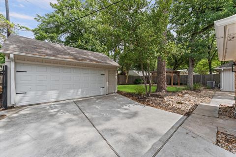 Tiny photo for 10146 Hanka Drive, Houston, TX 77043 (MLS # 25402683)