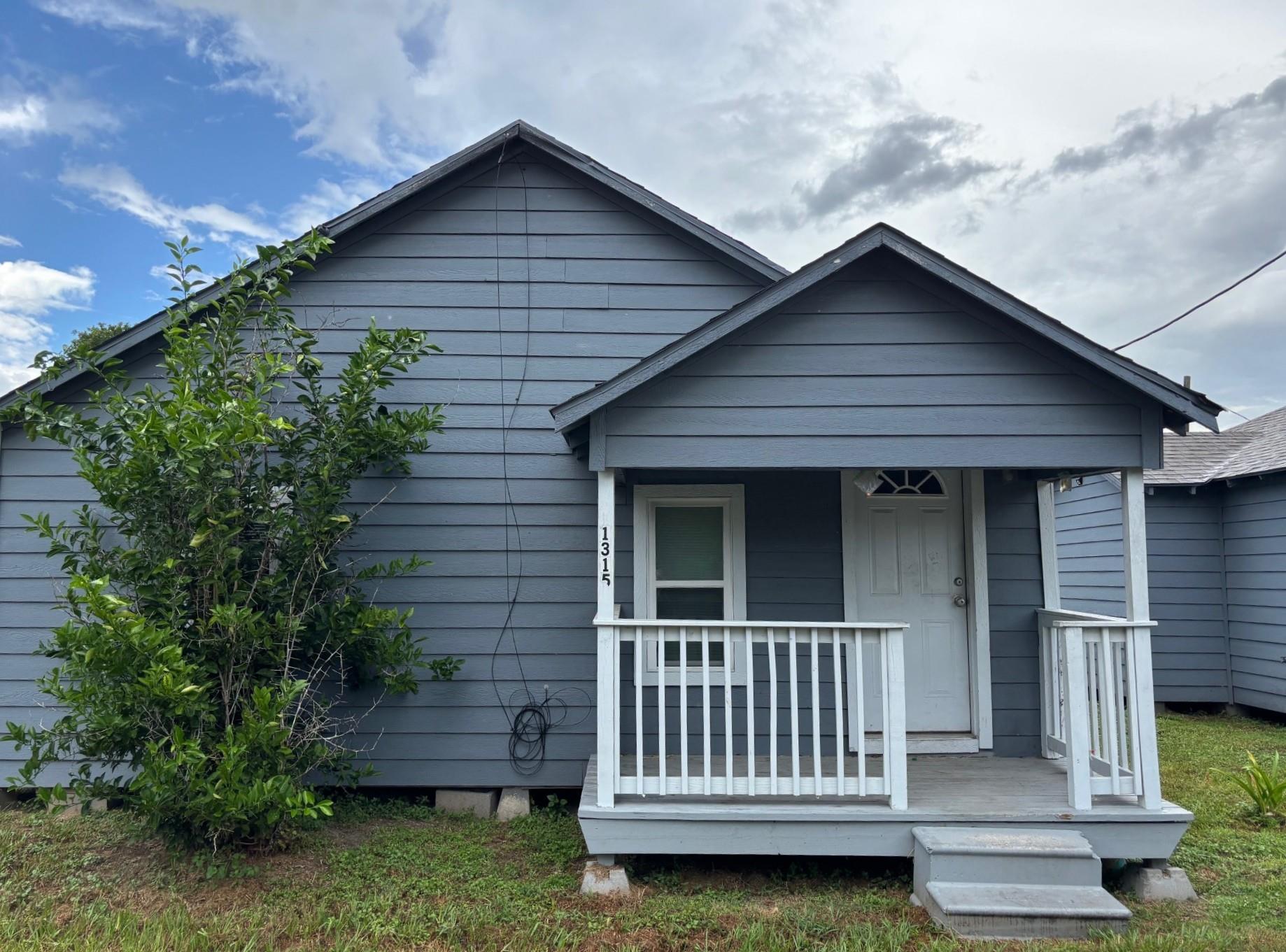 1315-1319 Austin Street