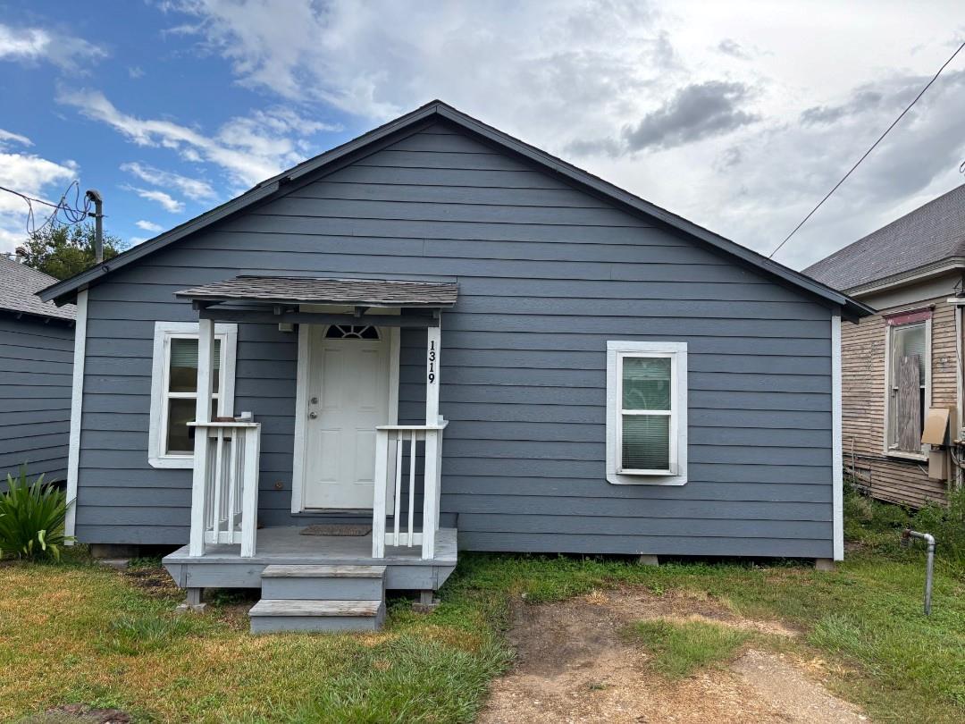 1315-1319 Austin Street