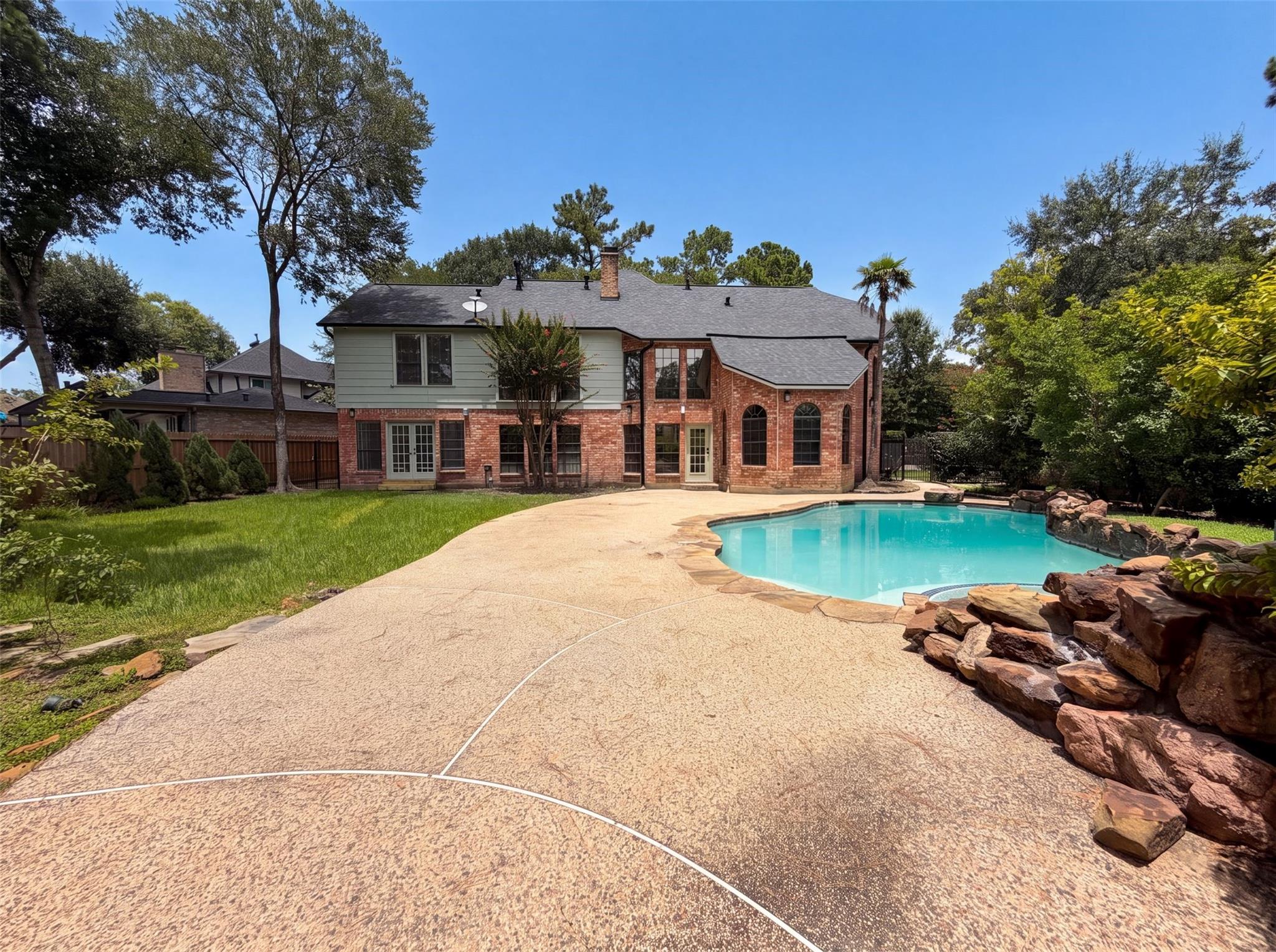 6127 Willowcrest Court