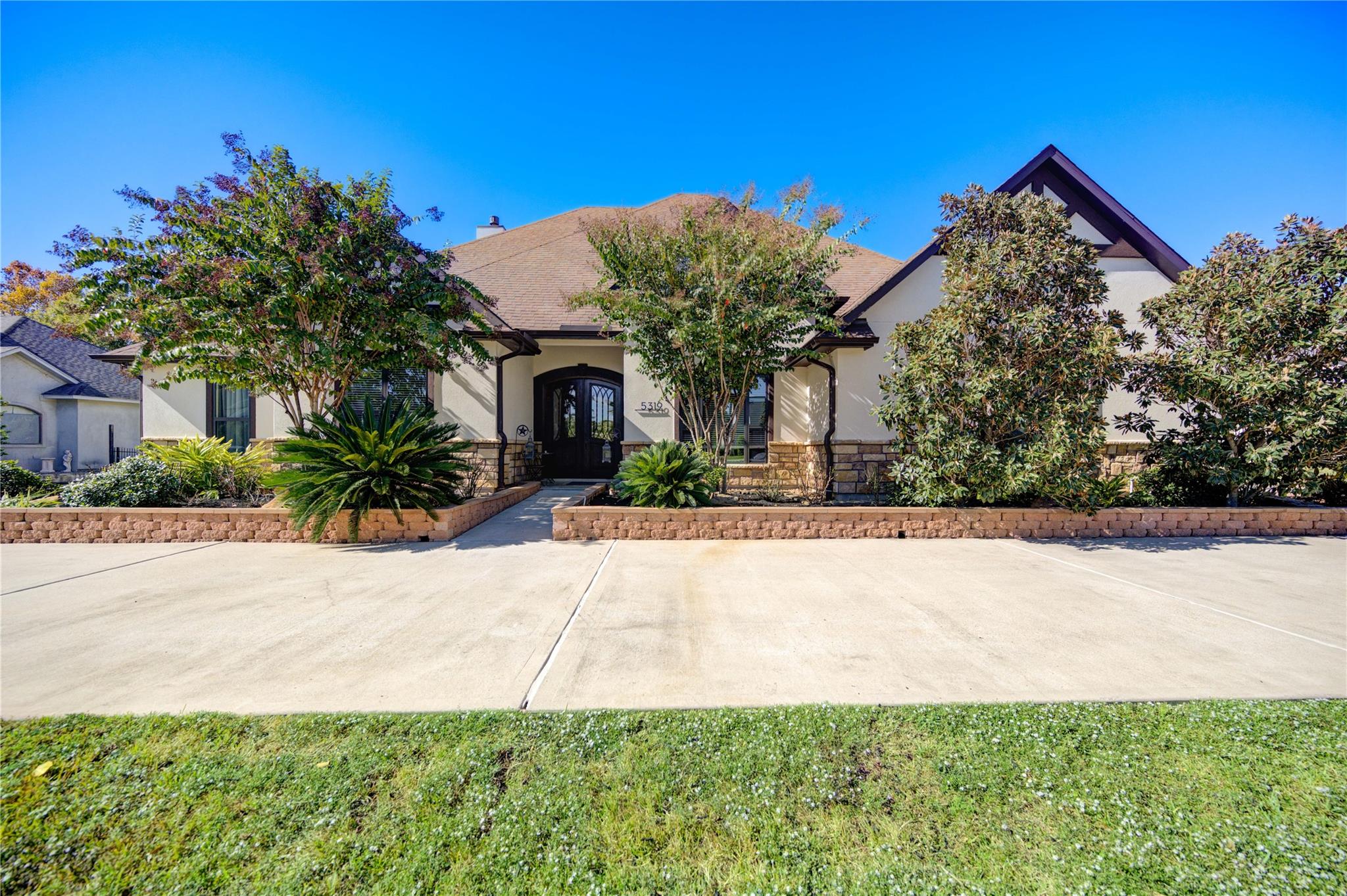 5319 Weston Drive