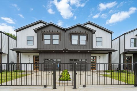 4121 Shelby Circle A/B Houston TX 77051