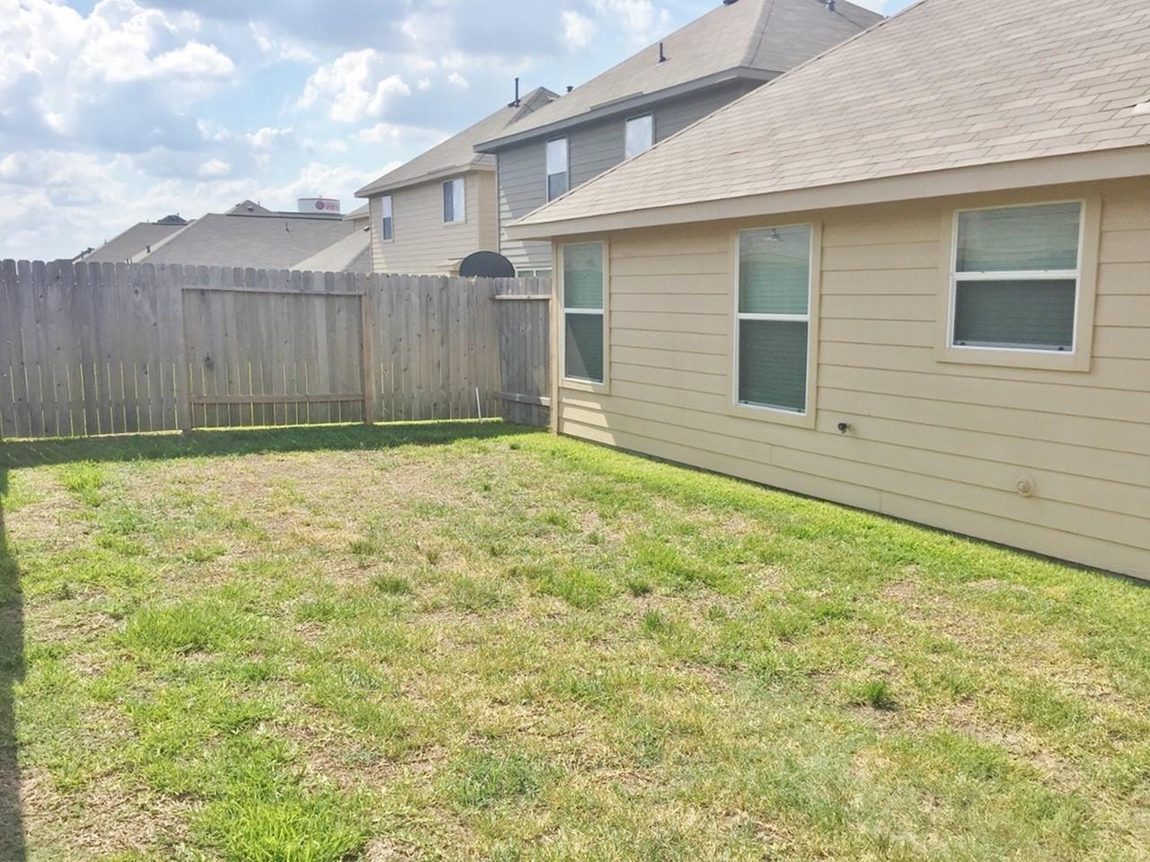 5826 Long Arbor