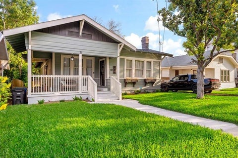 Homes For Sale - 506 E Evergreen Street<br/> San Antonio, TX 78212