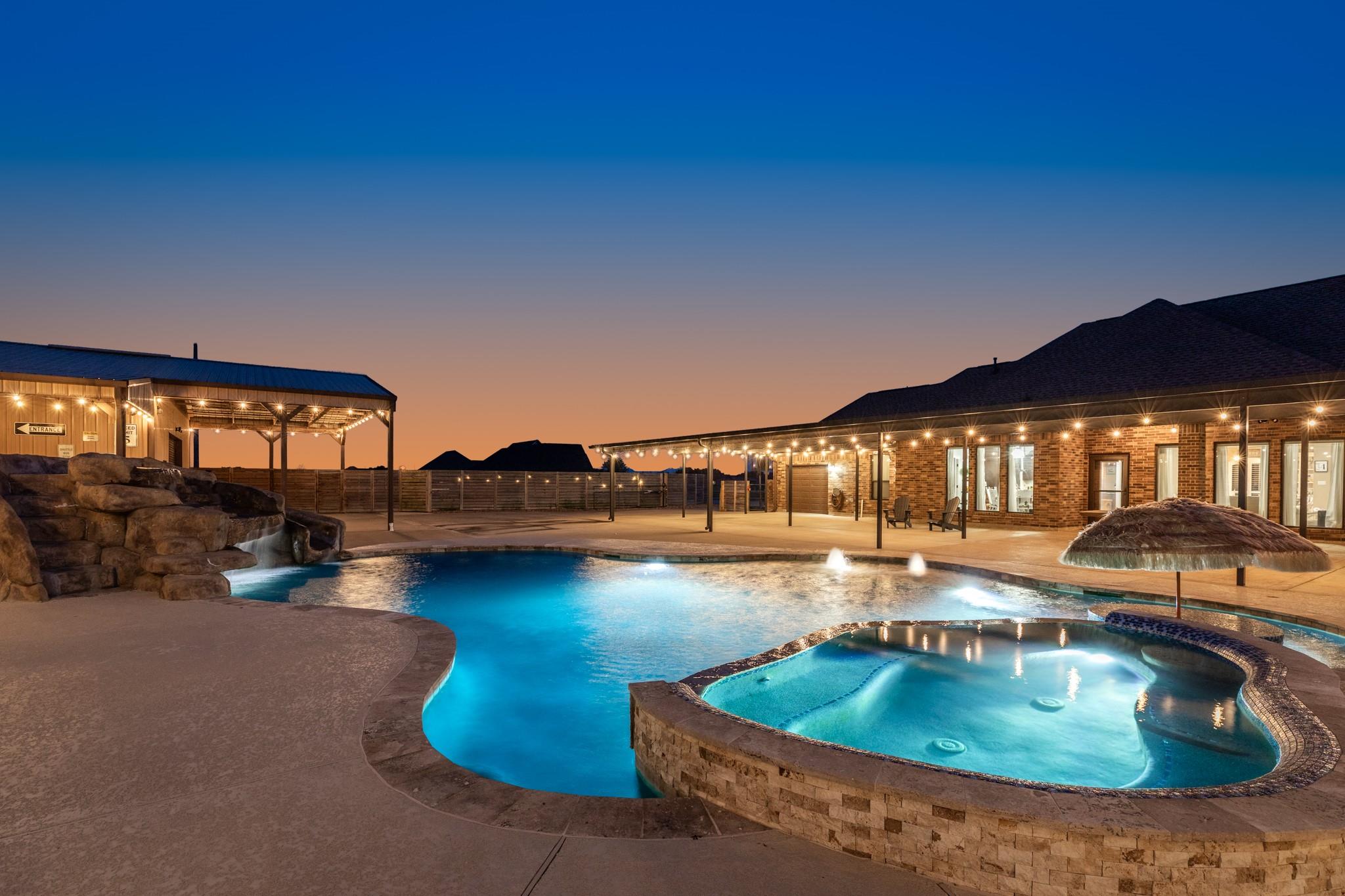 808 Quarter Horse Trail