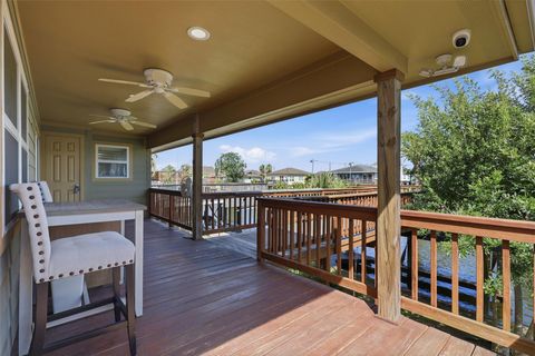 Photo of 375 Ling ST, Bayou Vista, TX 77563 (MLS # 62966603)