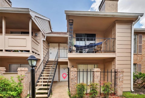 Photo of 2800 Jeanetta Street #1709, Houston, TX 77063 (MLS # 40828404)