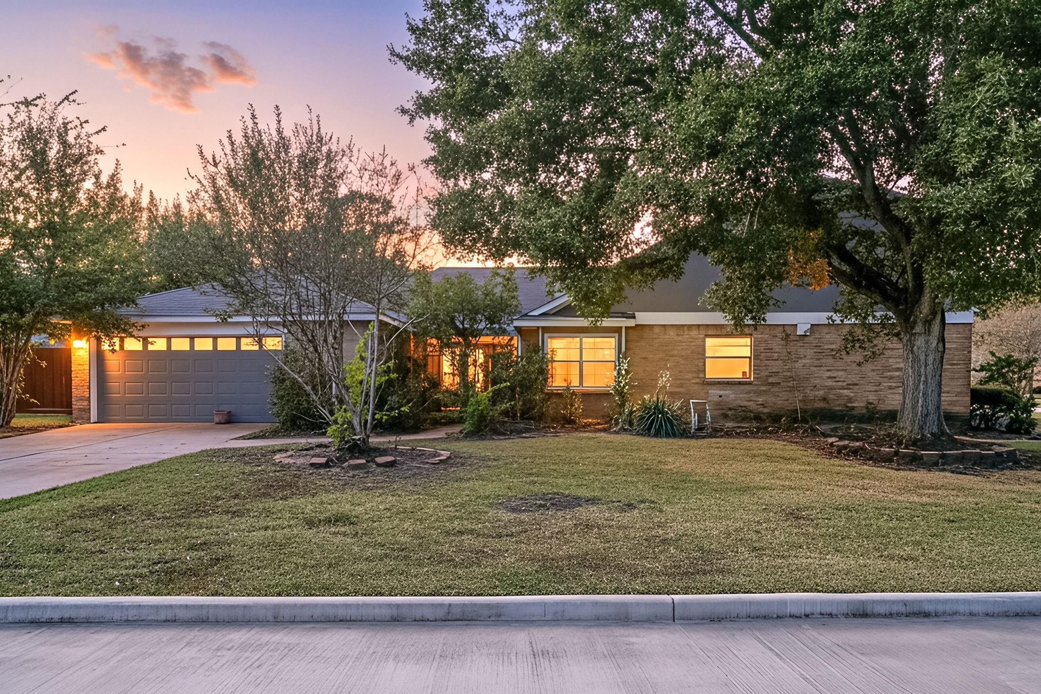 2503 Ashmont Drive