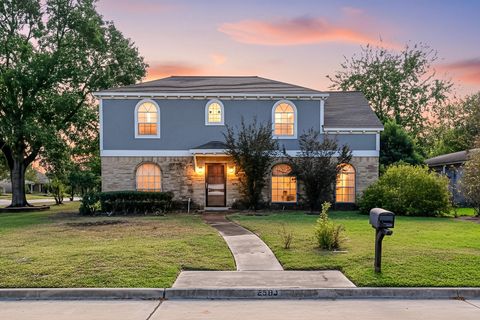 Photo of 2503 Ashmont Drive, Missouri City, TX 77459 (MLS # 81253937)