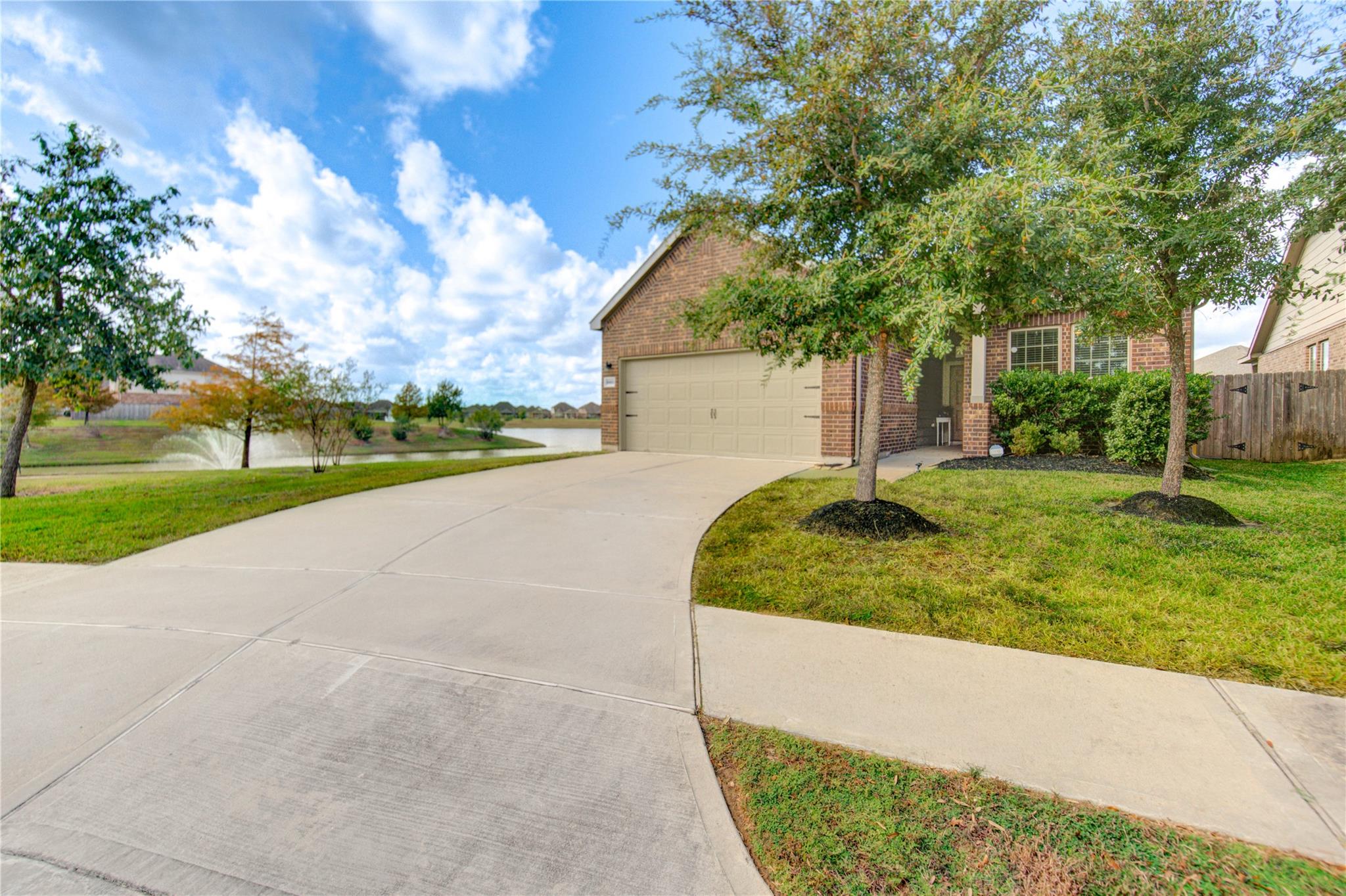 5403 Nobel Earl Court