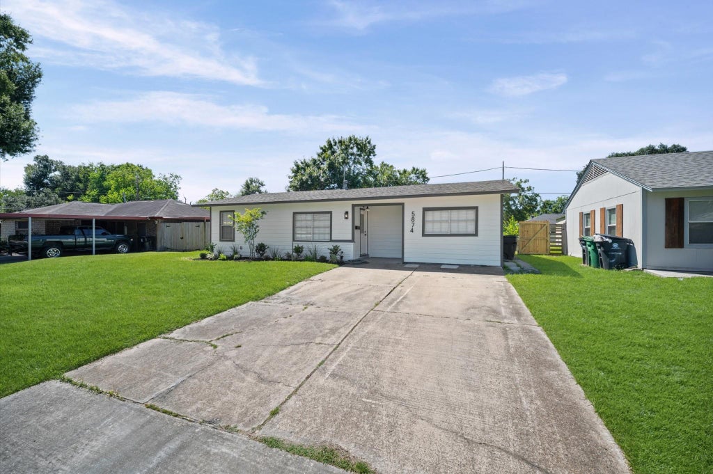 Photo of 5874 Belneath Street, Houston, TX 77033 (MLS # 31491708)