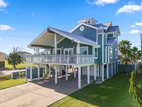 Photo of 16544 John Silver Road, Jamaica Beach, TX 77554 (MLS # 35963964)