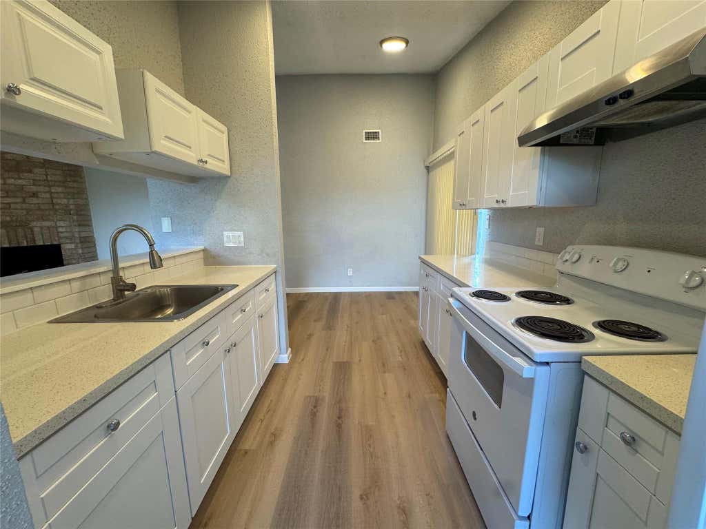 Photo of 11217 Pender Lane, Houston, TX 77477 (MLS # 30638250)