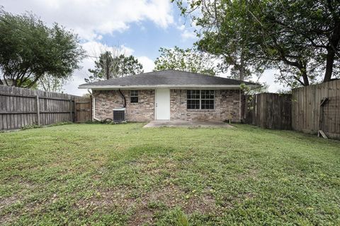 Tiny photo for 2538 Oday Road #A, Pearland, TX 77581 (MLS # 62050991)